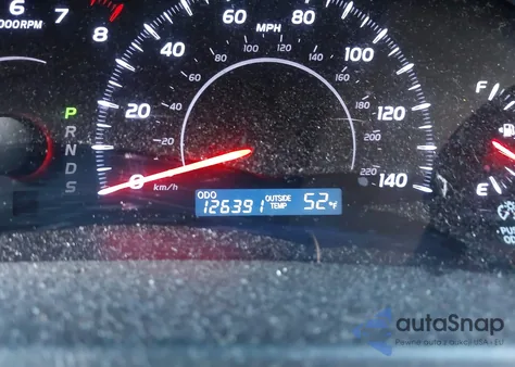 2010 Toyota Camry Le z USA, uszkodzony, nr VIN 4T1BF3EK7AU054873